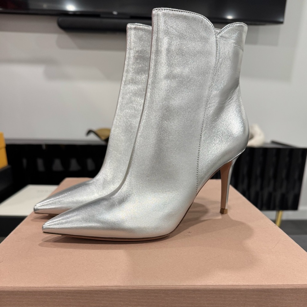 NIB Gianvito Rossi Levy 85 Silver Leather Boots